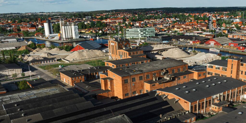 Drone foto af Den Gamle Papirfabrik Maglemølle